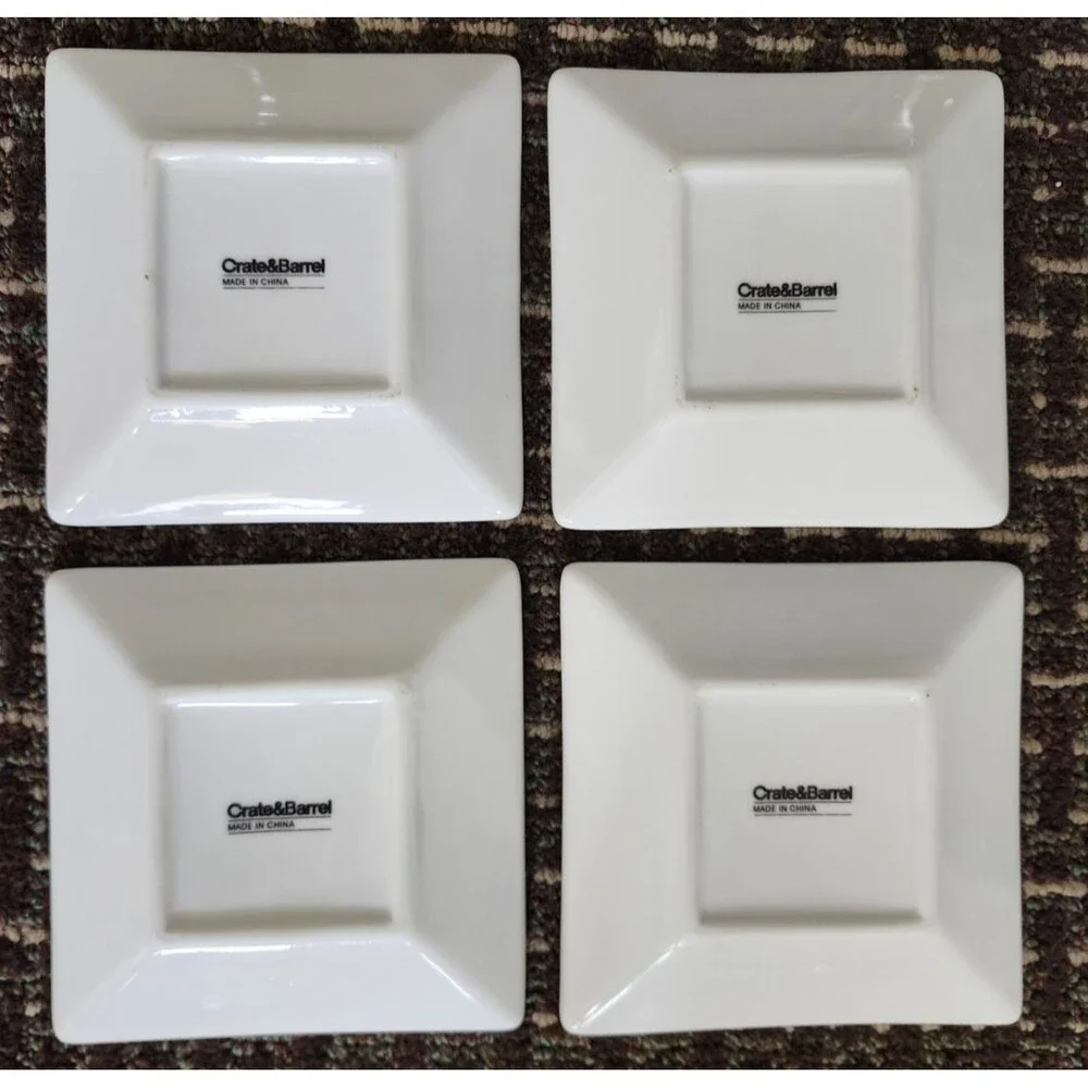 Crate and Barrel Appetizer Plates Christmas Tree Dish Holiday Snack Set of 4
